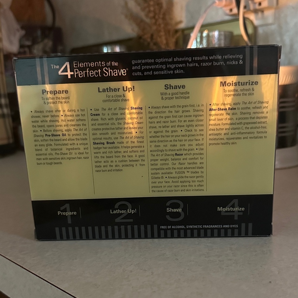 The Art of Shaving travel kit unscented. New. - Picture 2 of 4
